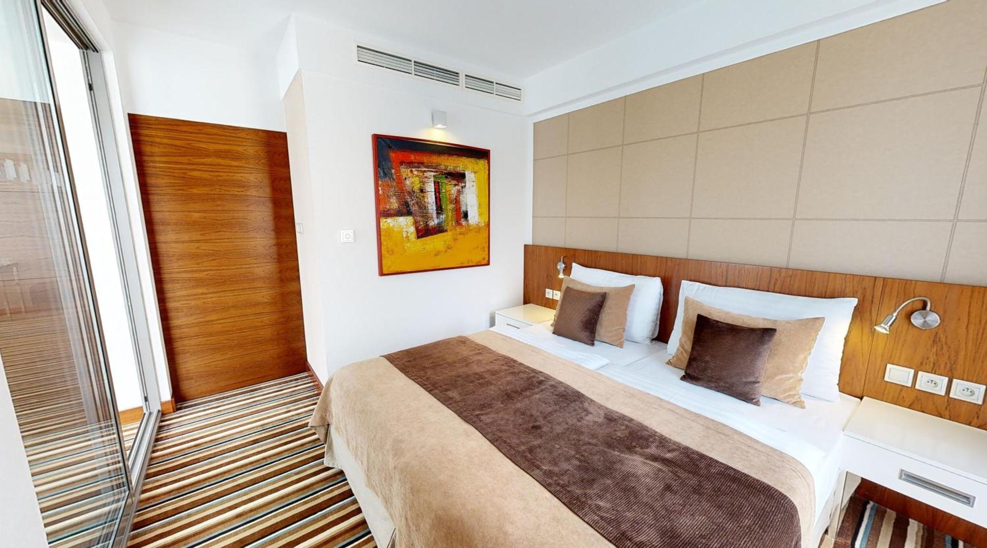 Business Hotel Astrum Laus ليفيتسا المظهر الخارجي الصورة